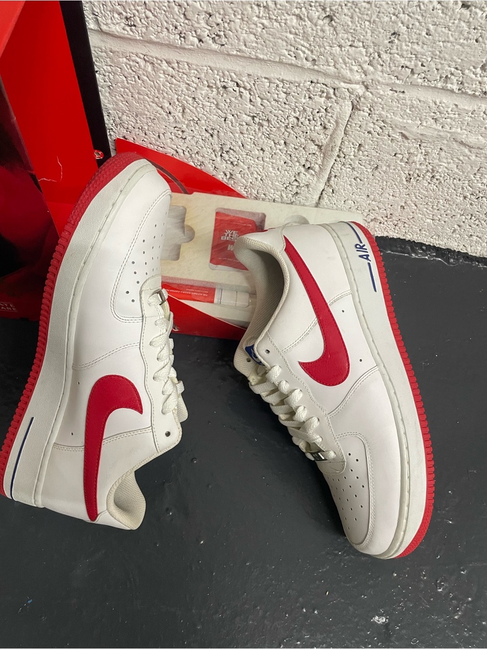Nike Men’s White & Red Low-Top Sneakers